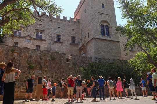 rodos touristes